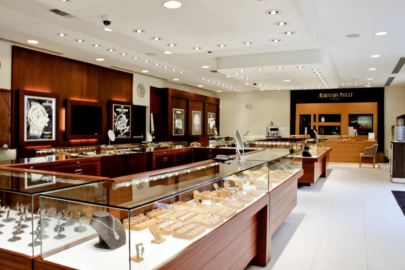 Magnum Jewelers