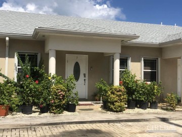 Home Rentals in Grand Cayman