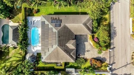 FULLY RENOVATED LOVEDALE FAMILY HOME IN SAVANNAH FULLY RENOVATED LOVEDALE FAMILY HOME IN SAVANNAH