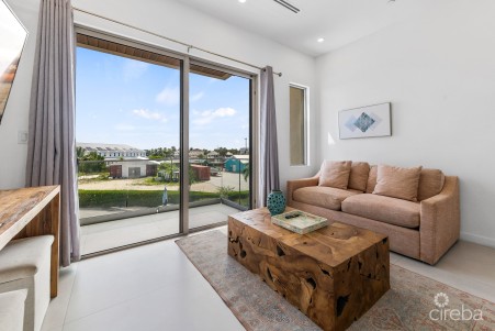 HARBOUR WALK TURNKEY BOUTIQUE CONDO