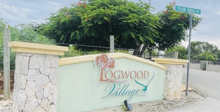 LAND  .28 ACRES - NORTHWARD