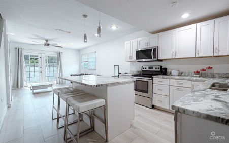 MEADOWS 2 BED TOWNHOUSE WEST BAY