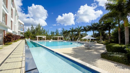 AURA 3 BED CORNER CONDO