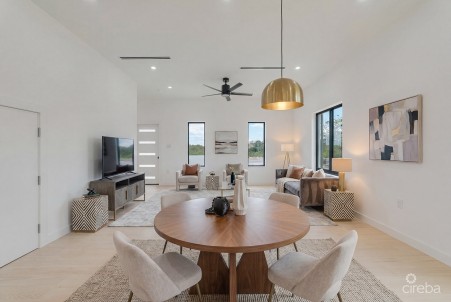 2 BEDROOM, 2.5 BATHROOM DUPLEX IN LOOKOUT GARDEN