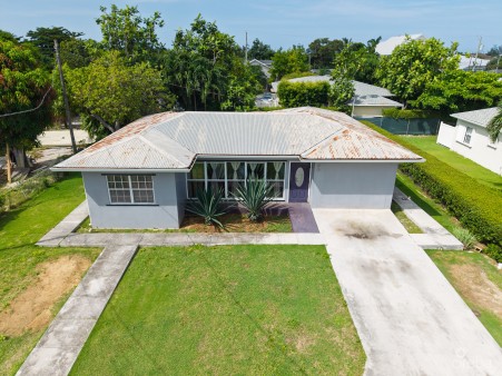 DORSET LANE 3 BED HOME - ZONED NEIGHBORHOOD COMMERCIAL