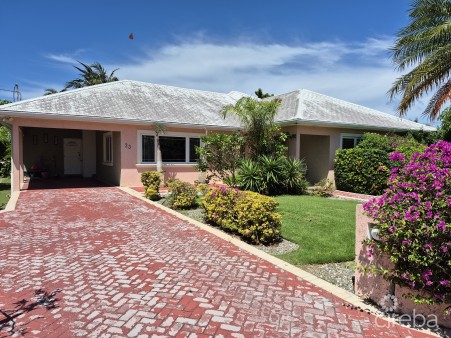 TROPICAL GARDEN HOME