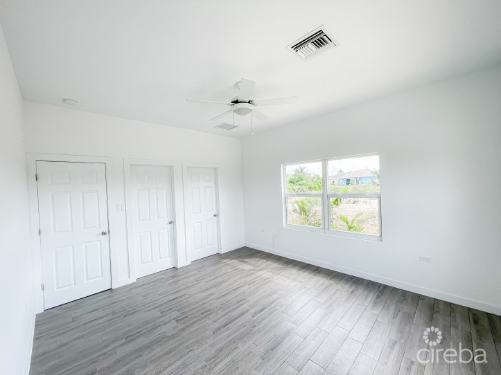 THE LANDING - SPOTTS - 2 BED ROOM PLUS DEN -  GROUND FLOOR CONDO