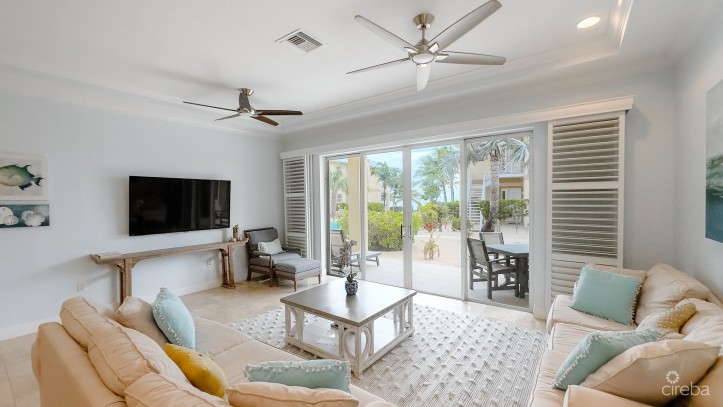 THE CLUB – LITTLE CAYMAN – OCEANFRONT