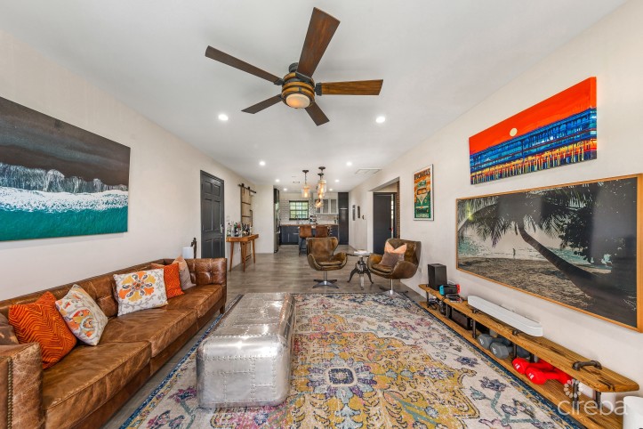 CARIBBEAN COURTS 3C, SOUTH SOUND CONDO