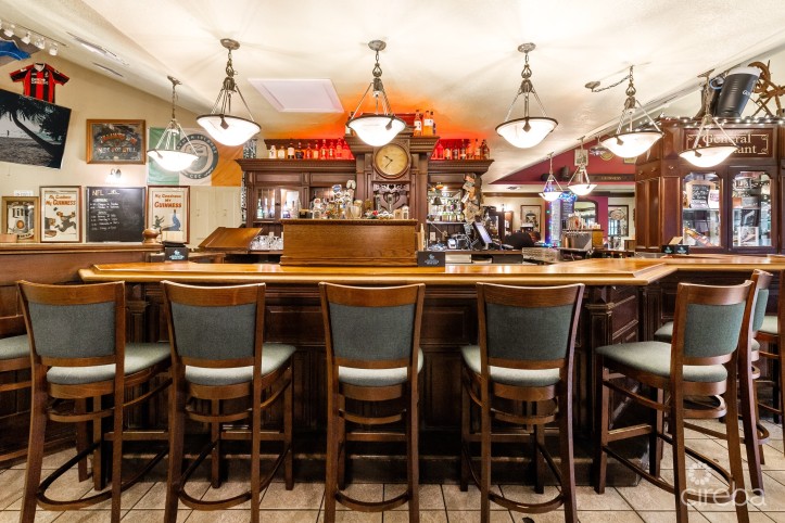 FIDEL MURPHY'S IRISH PUB