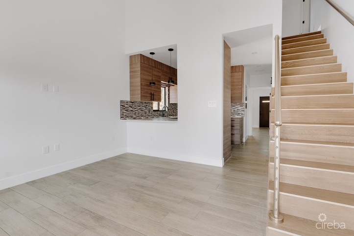 KINGSLEY TOWNHOMES 2 BED PLUS DEN UNIT 3.