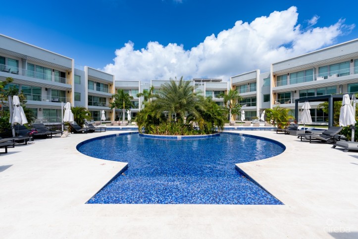 ONE CANAL POINT 526 WITH DOCK