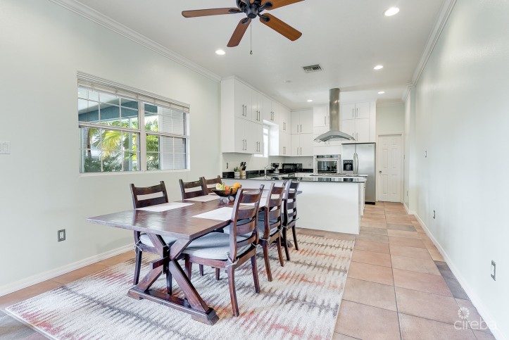 RARE OPPORTUNITY - DETACHED FAMILY HOME IN BRITANNIA REGENTS COURT