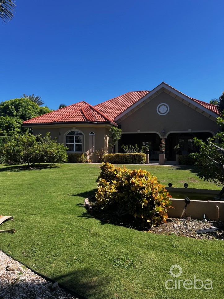 CAYMAN ISLANDS YACHT CLUB CANAL FRONT RESIDENCE