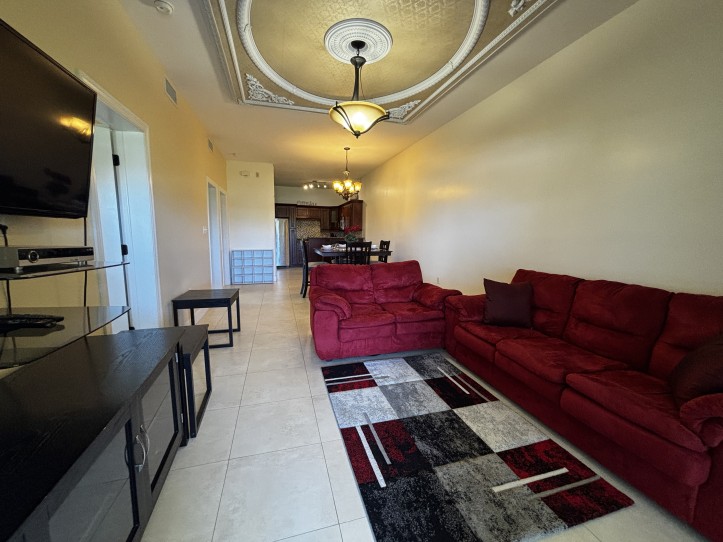 IMMACULATE 2 BEDROOM AT LANTERN POINT