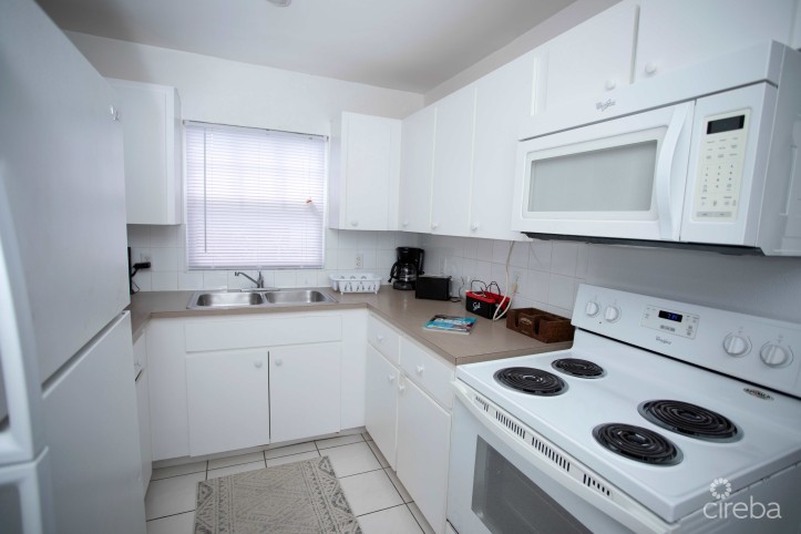 MUST SEE PLEASANT PALMS 2 BEDROOM