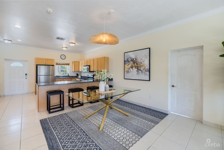 PARADISE POINT | 3-BED, 2.5-BATH OCEANFRONT TOWNHOUSE | WEST BAY