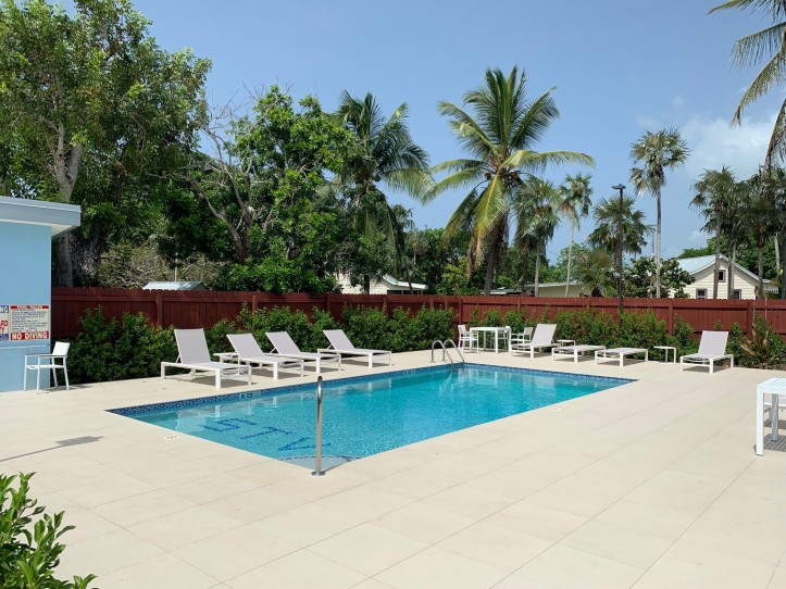 SILVER THATCH VILLAS