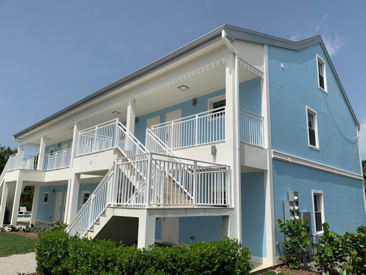 SILVER THATCH VILLAS