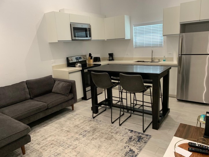 SILVER THATCH VILLAS