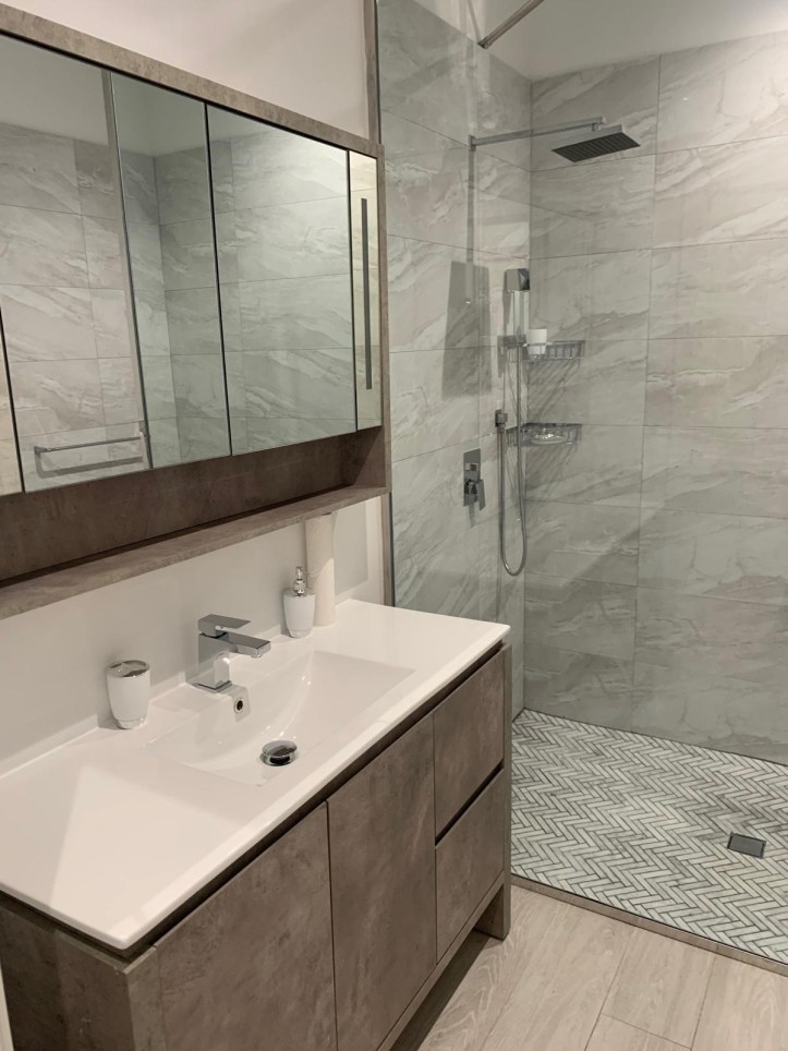 SILVER THATCH VILLAS