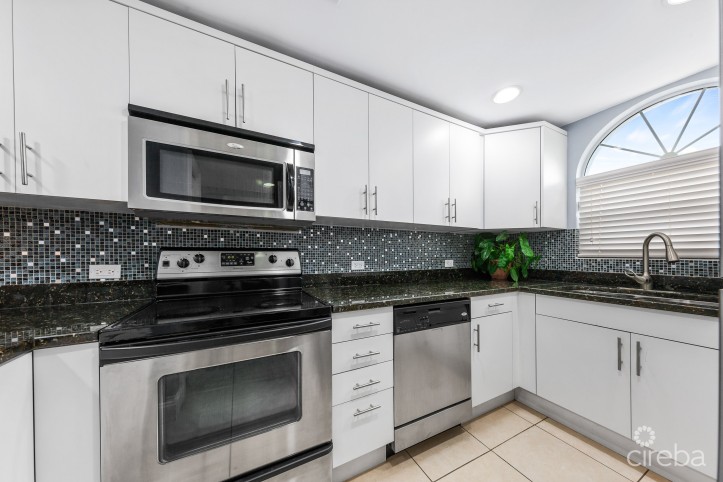 WINDSOR VILLAGE 18,  SOUTH SOUND TOWNHOME