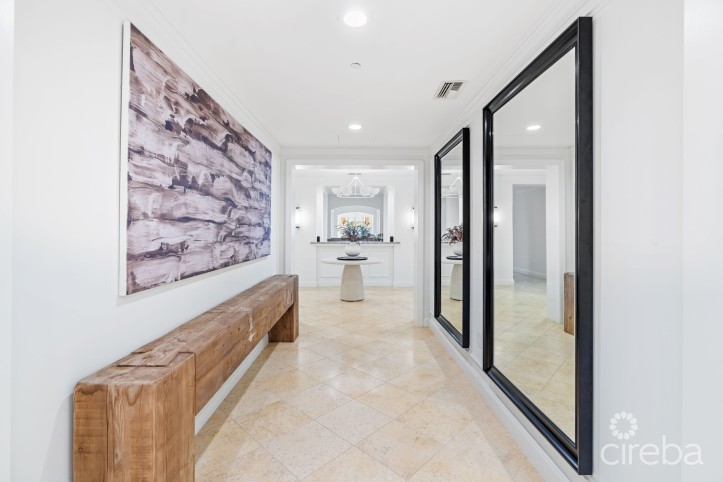 THE RITZ CARLTON RESIDENCE #605