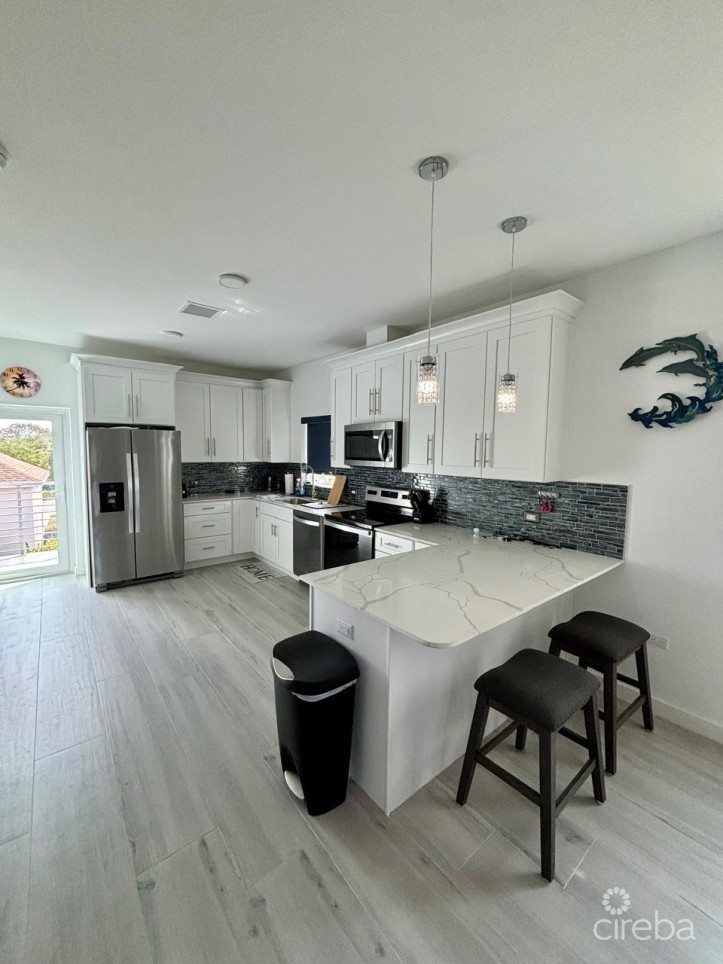 LA PAIDION ONE, BLK 1, APT 6