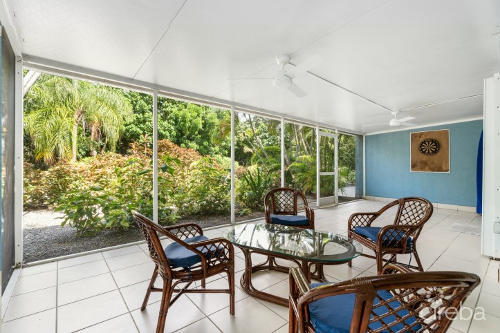 MYSTIC RETREAT 16, GEORGE TOWN CONDO