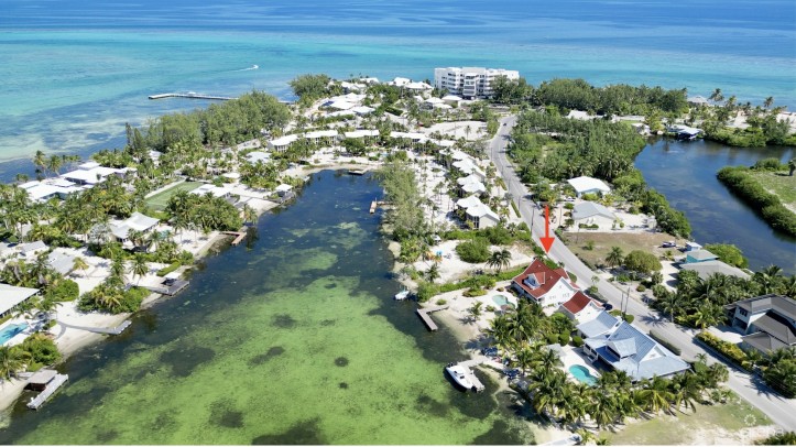 VILLA LA PLAYA, CAYMAN KAI HOME