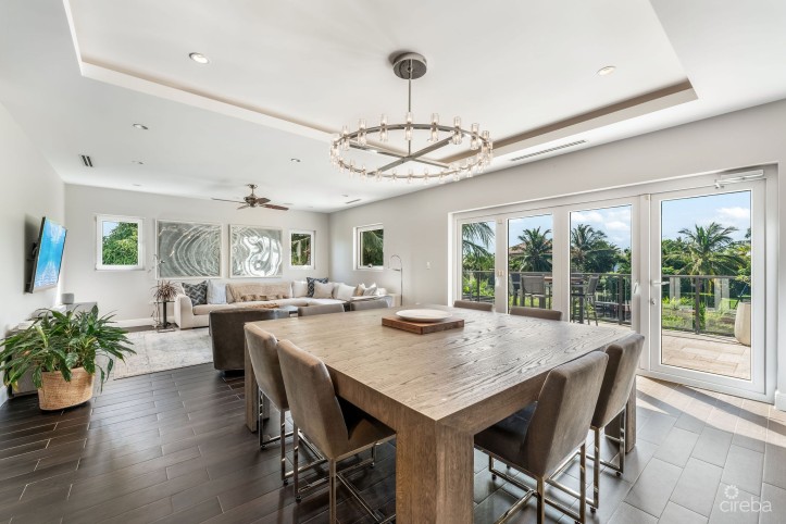 HOYA QUAY 35, CRYSTAL HARBOUR