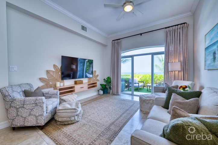 OCEANFRONT CORNER UNIT- HARBOUR POINT VILLA #5