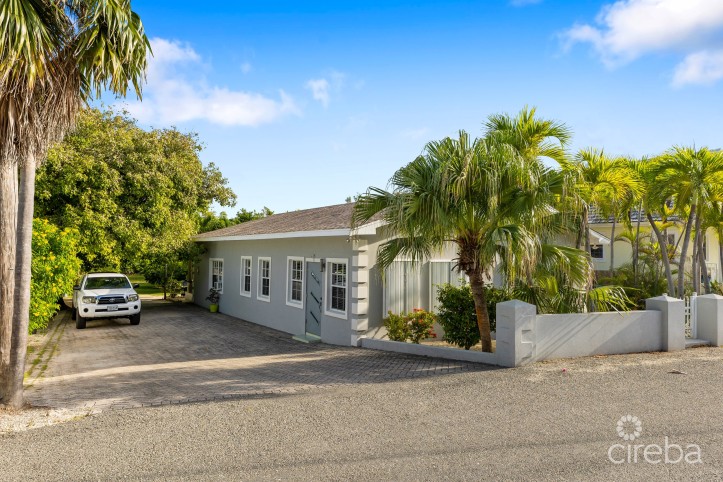 BOGGY SAND ROAD RESIDENTIAL PROPERTY ON .40 ACRE (ACROSS FROM BEACH)