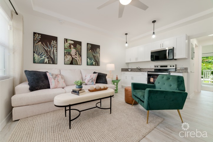 SANDSCAPE RESIDENCES #33