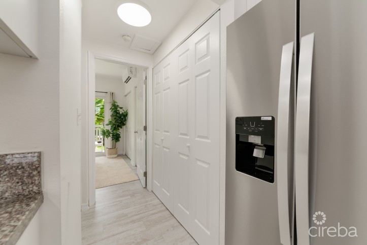 SANDSCAPE RESIDENCES #33