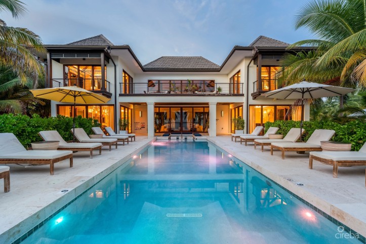 KEMPA KAI, BEACHFRONT HOME