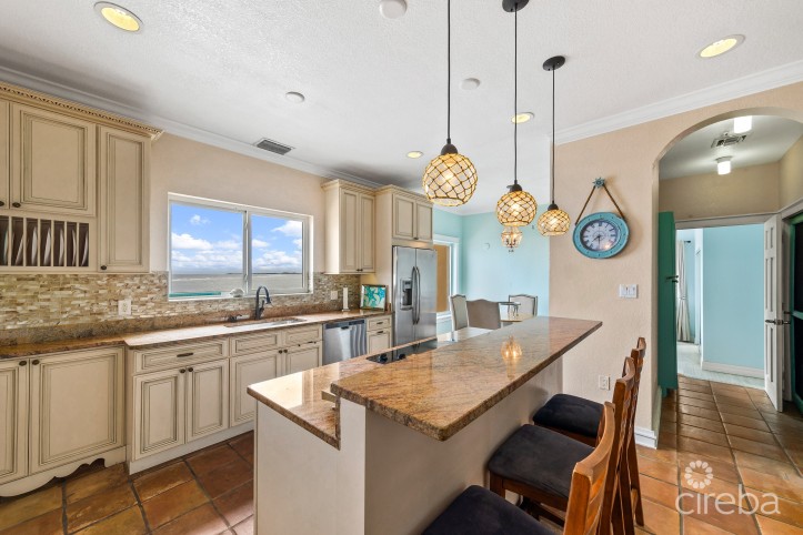 SOUTHERN AYR, OCEANFRONT HOME