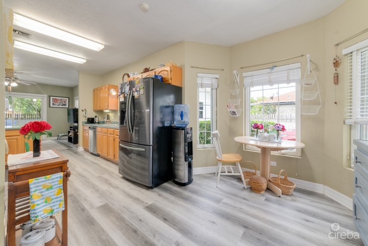 WEST BAY SINGLE FAMILY HOME ON 0.3 ACRE LOT