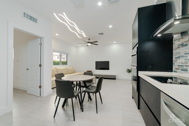 2 BEDROOM CONDO IN YARL