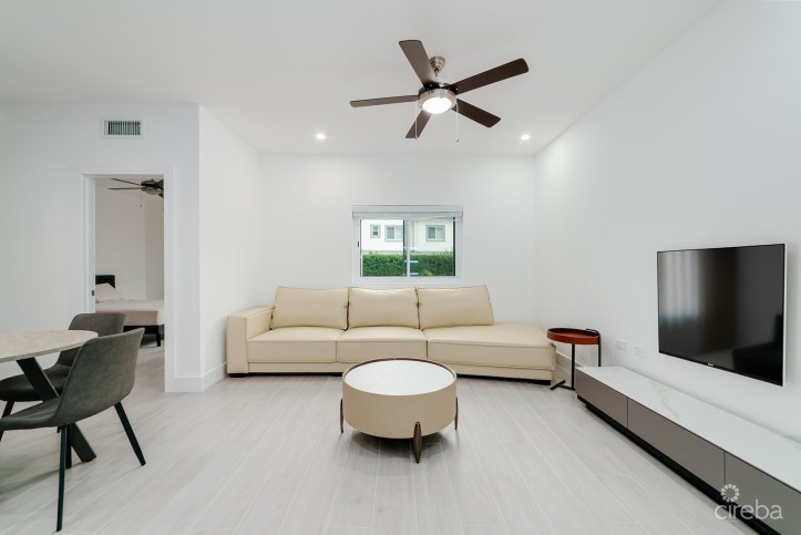 2 BEDROOM CONDO IN YARL