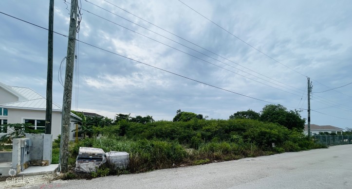 LAND  .28 ACRES - NORTHWARD