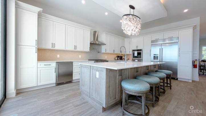 BEACH HOUSE IN EAST END