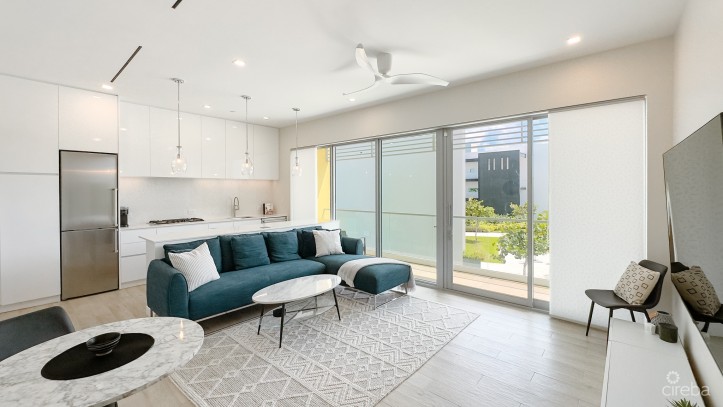 ONE CANAL POINT - SEVEN MILE BEACH