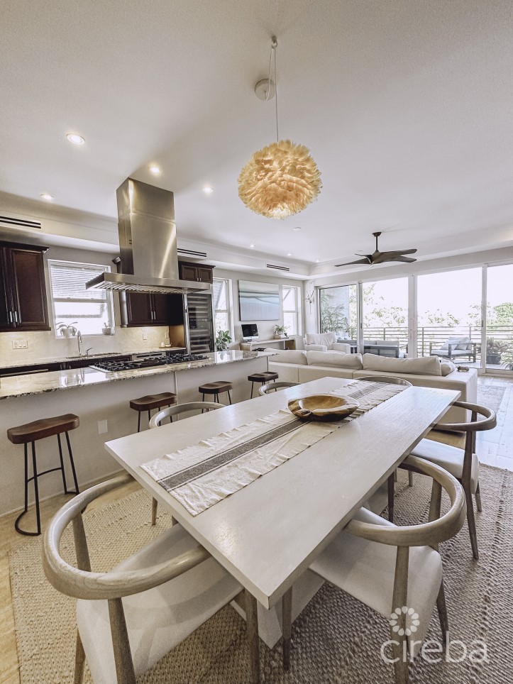 SMB CORRIDOR 4 BED -THE DRAKE