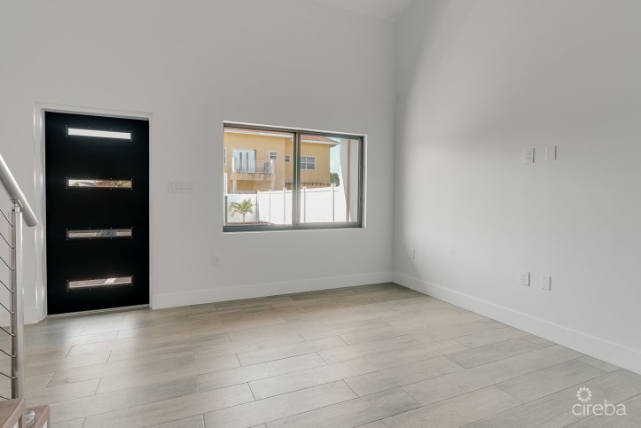 KINGSLEY TOWNHOMES 2 BED PLUS DEN UNIT 2.