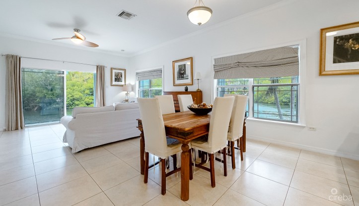 COASTAL ESCAPE WATERFRONT TOWNHOUSE