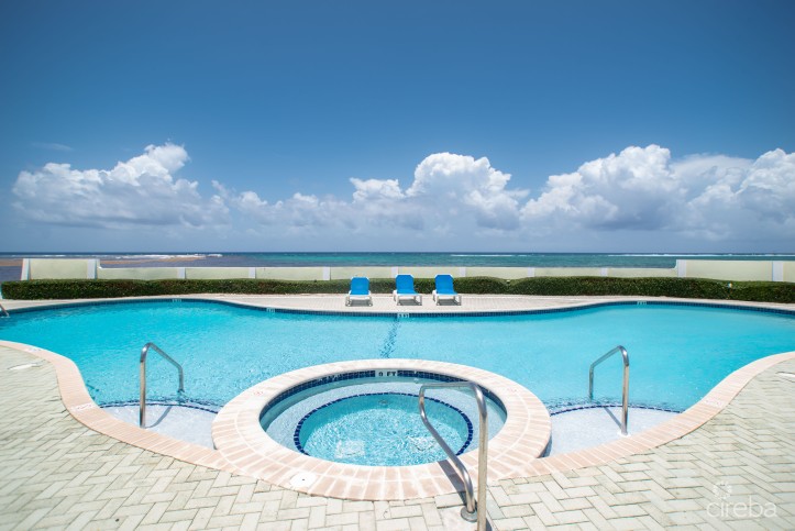 CASTAWAY COVE BEACHFRONT - 2 BED, 2 BATH, A AND B LOCK OFF UNIT