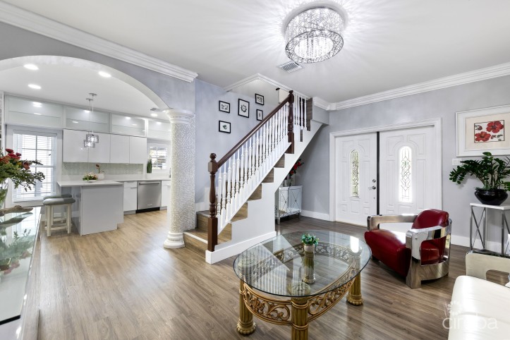 SINGLE FAMILY GEM IN NORTH SOUND ESTATES