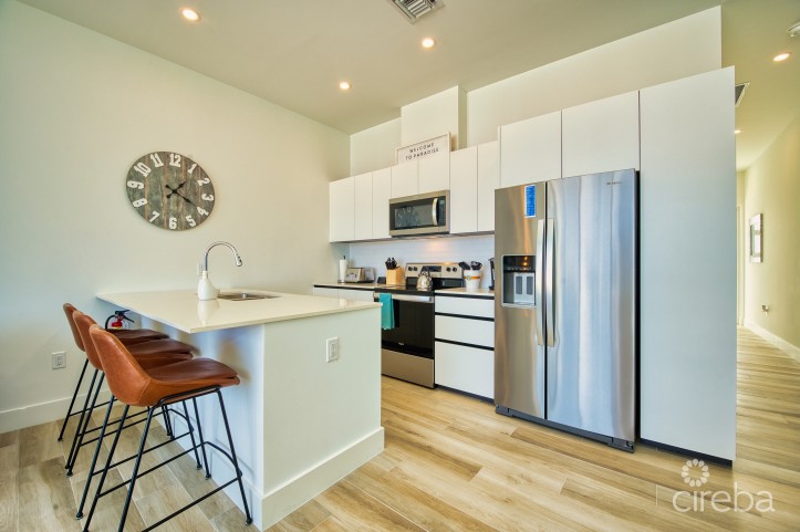 SUNSET POINT #12 - AIR B N B 5 STAR RATED TOP PERFORMER