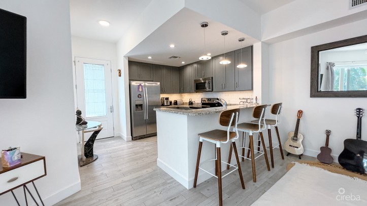 SNUG HARBOUR CANALFRONT 1 BED